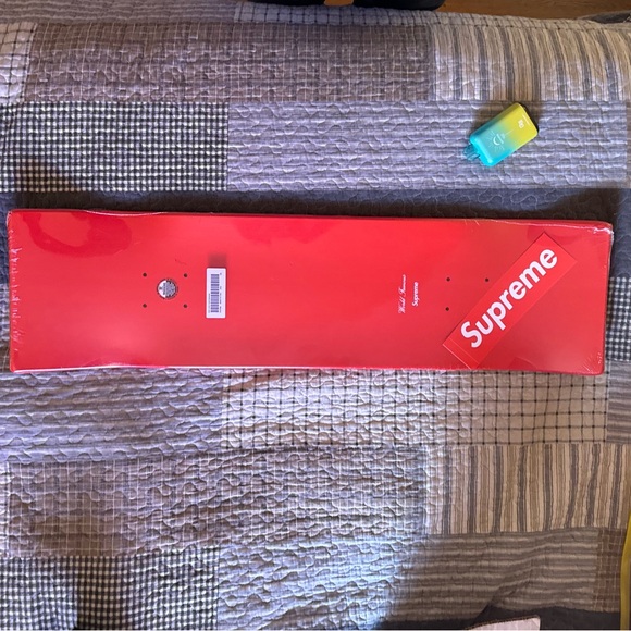 🎯SOLD🎯 Supreme Uncut Box Logo Skateboard Deck NWT - Picture 5 of 13